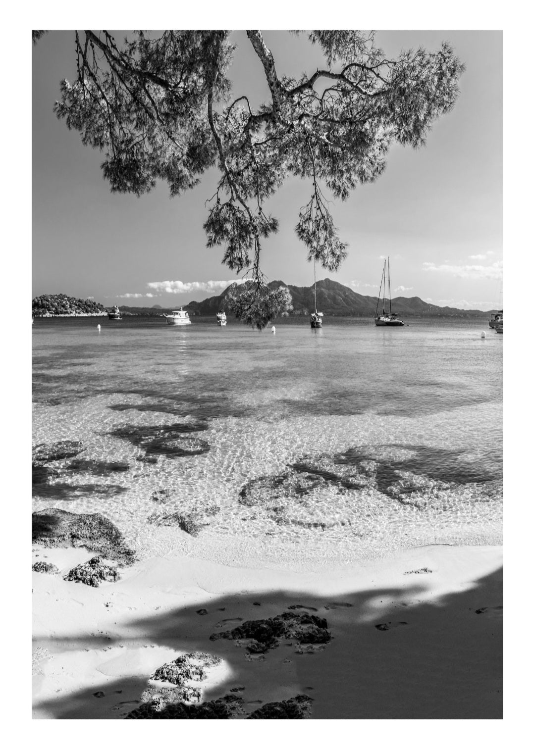 Set of 3 Majorca black and white posters